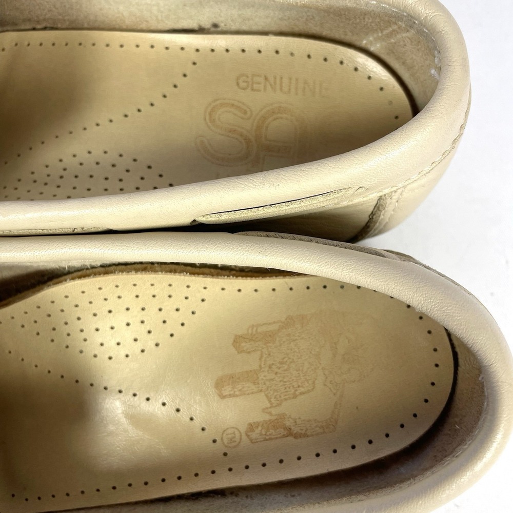Vintage SAS Kiltie Fringe Loafers Womens 8M Cream Leather Comfort Moccasins - Picture 6 of 9